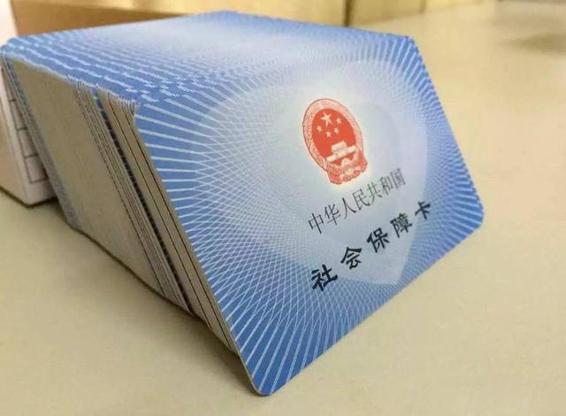 采用LGD的OLED面板可能让mate20折翼_xc sports(图1) xc体育